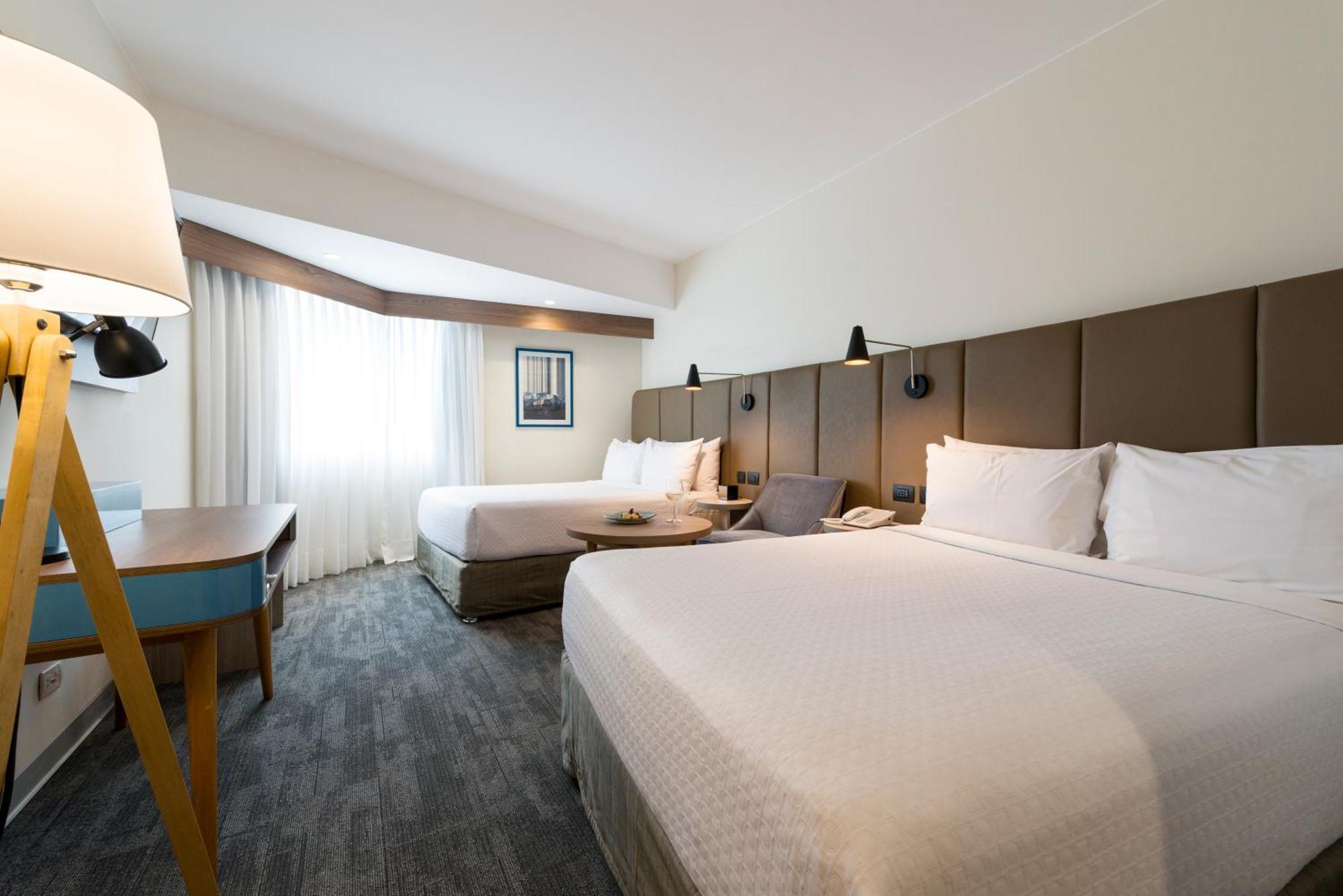 فندق كراون بلازا ليما المظهر الخارجي الصورة A typical room at the hotel