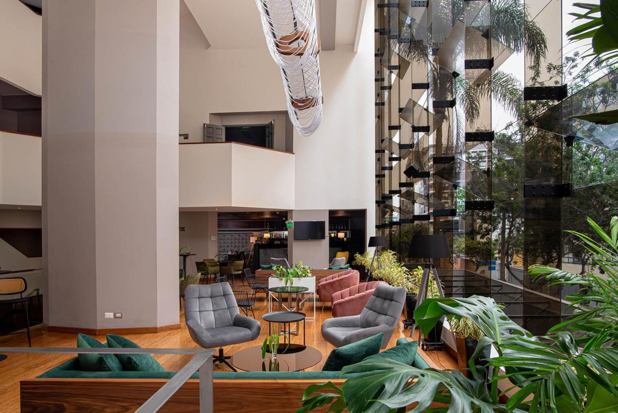 فندق كراون بلازا ليما المظهر الخارجي الصورة The interior of the hotel