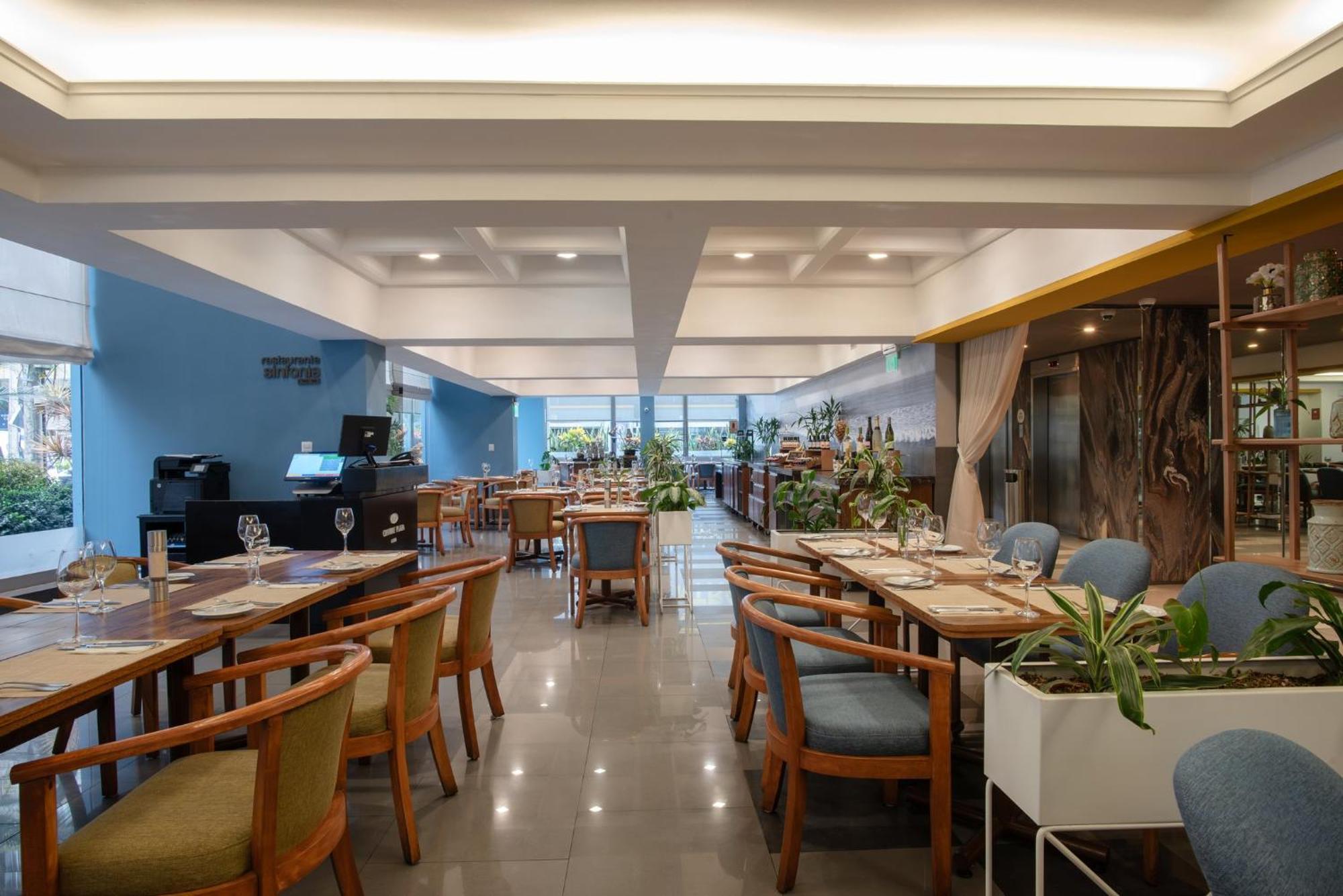 فندق كراون بلازا ليما المظهر الخارجي الصورة The interior of the restaurant