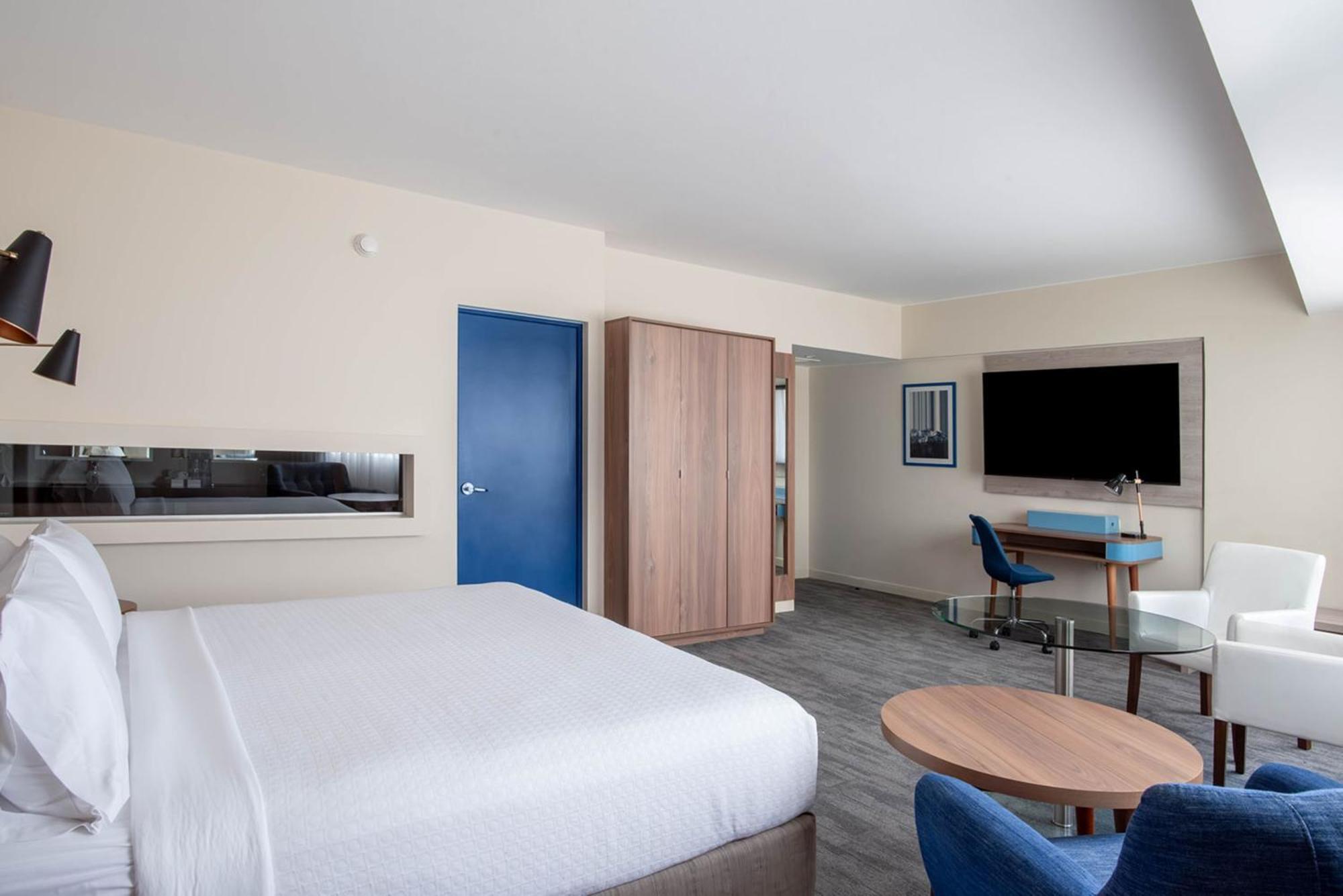 فندق كراون بلازا ليما المظهر الخارجي الصورة A typical room at the Hilton Garden Inn