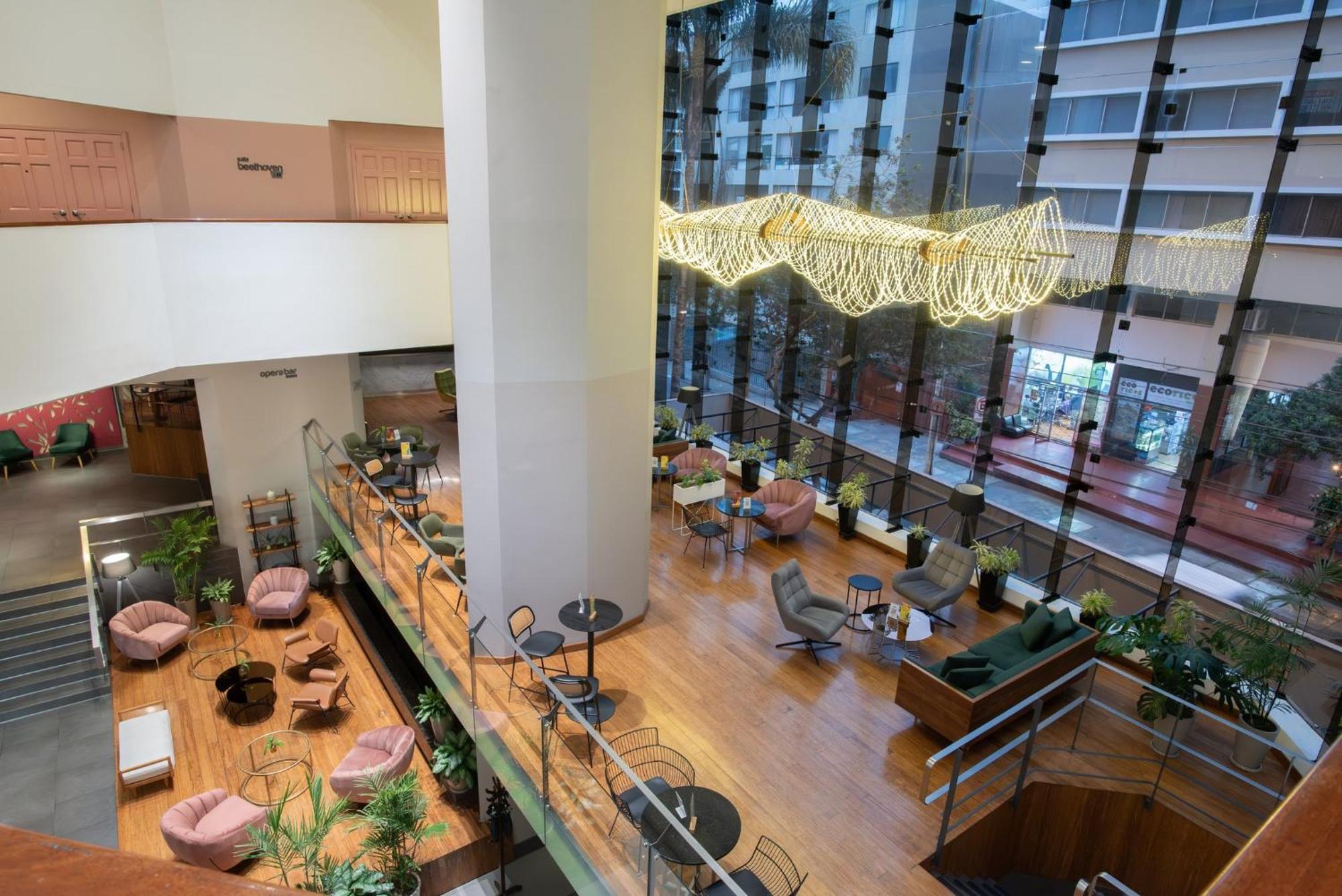 فندق كراون بلازا ليما المظهر الخارجي الصورة The interior of the hotel