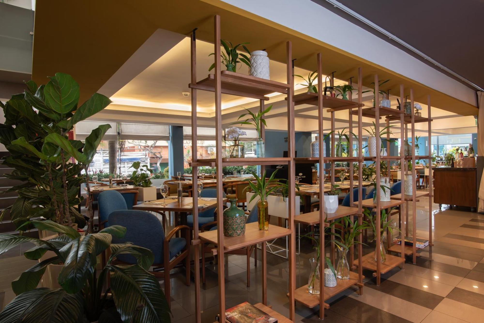 فندق كراون بلازا ليما المظهر الخارجي الصورة The interior of the restaurant